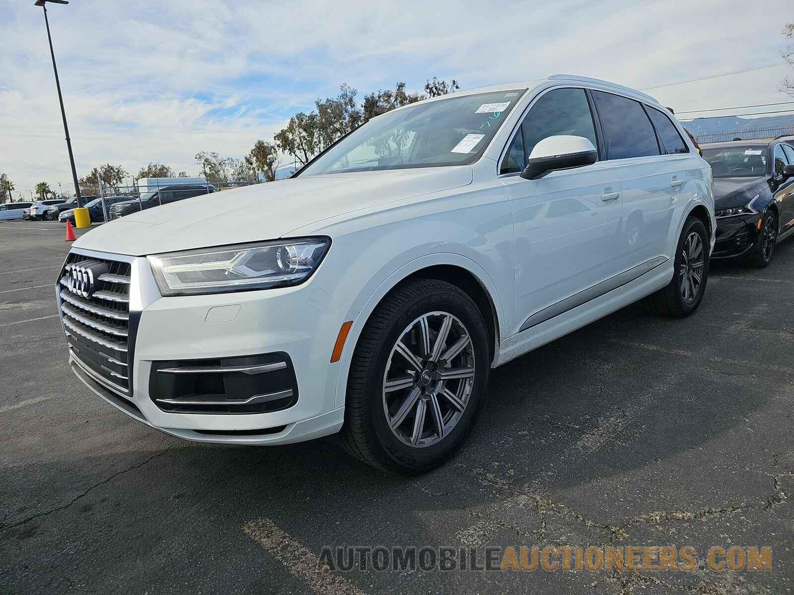 WA1AAAF71HD036712 Audi Q7 2017