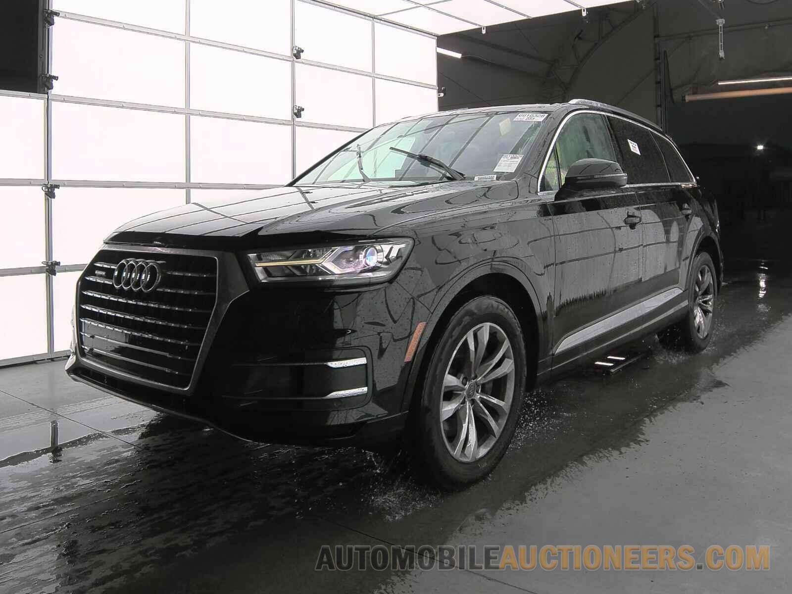 WA1AAAF72HD003363 Audi Q7 2017