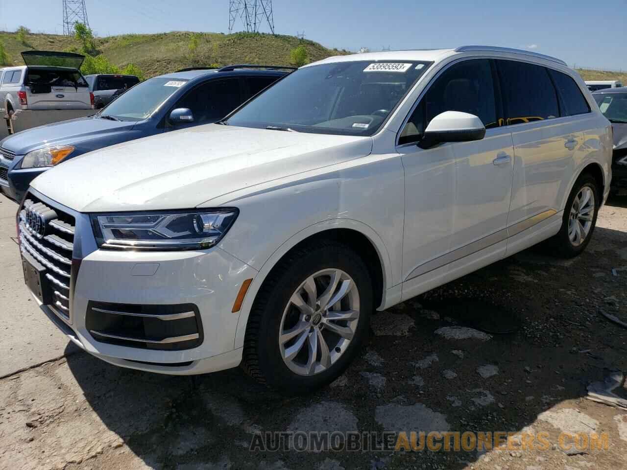 WA1AAAF73HD028207 AUDI Q7 2017