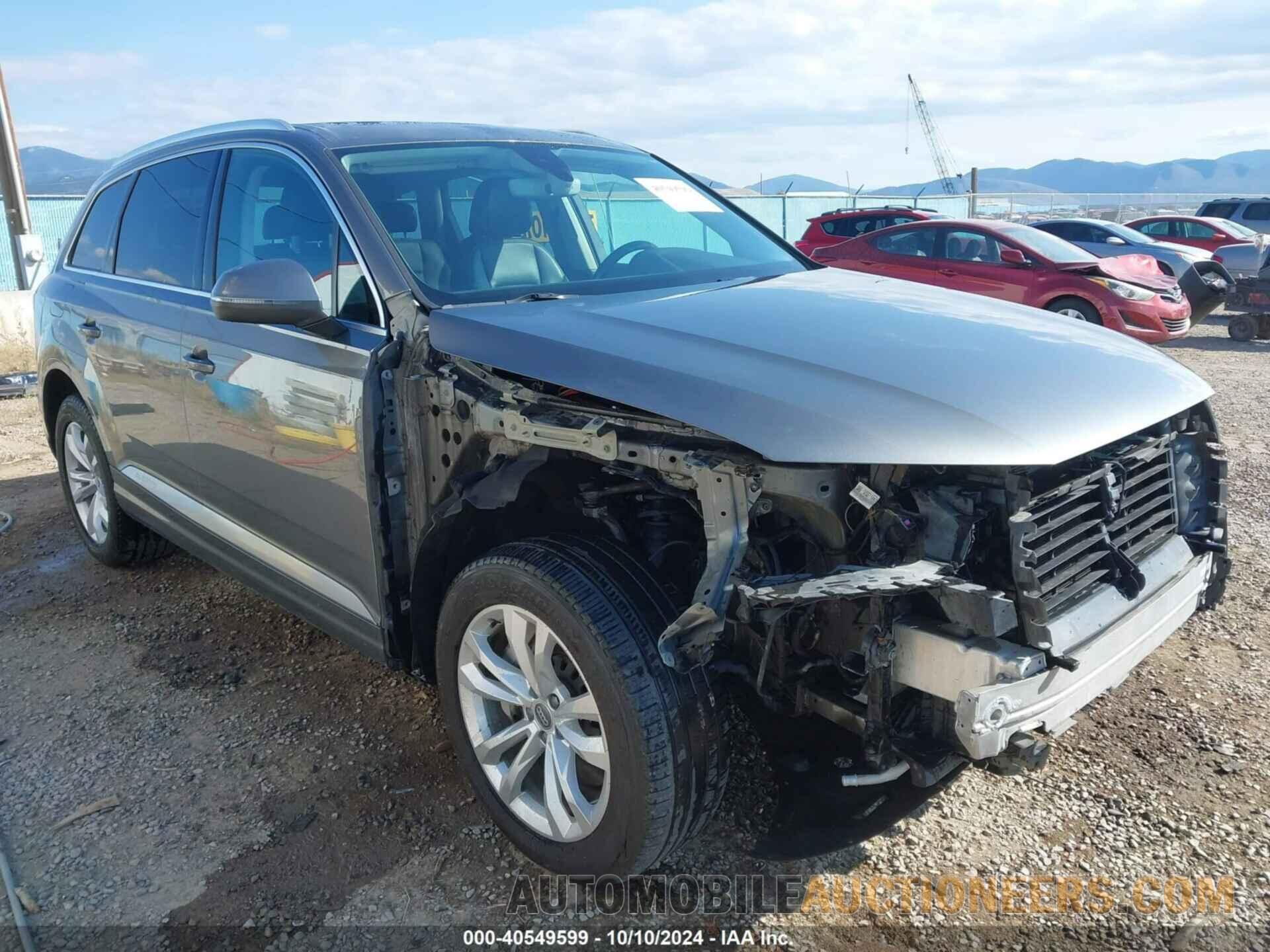 WA1AAAF74HD006877 AUDI Q7 2017