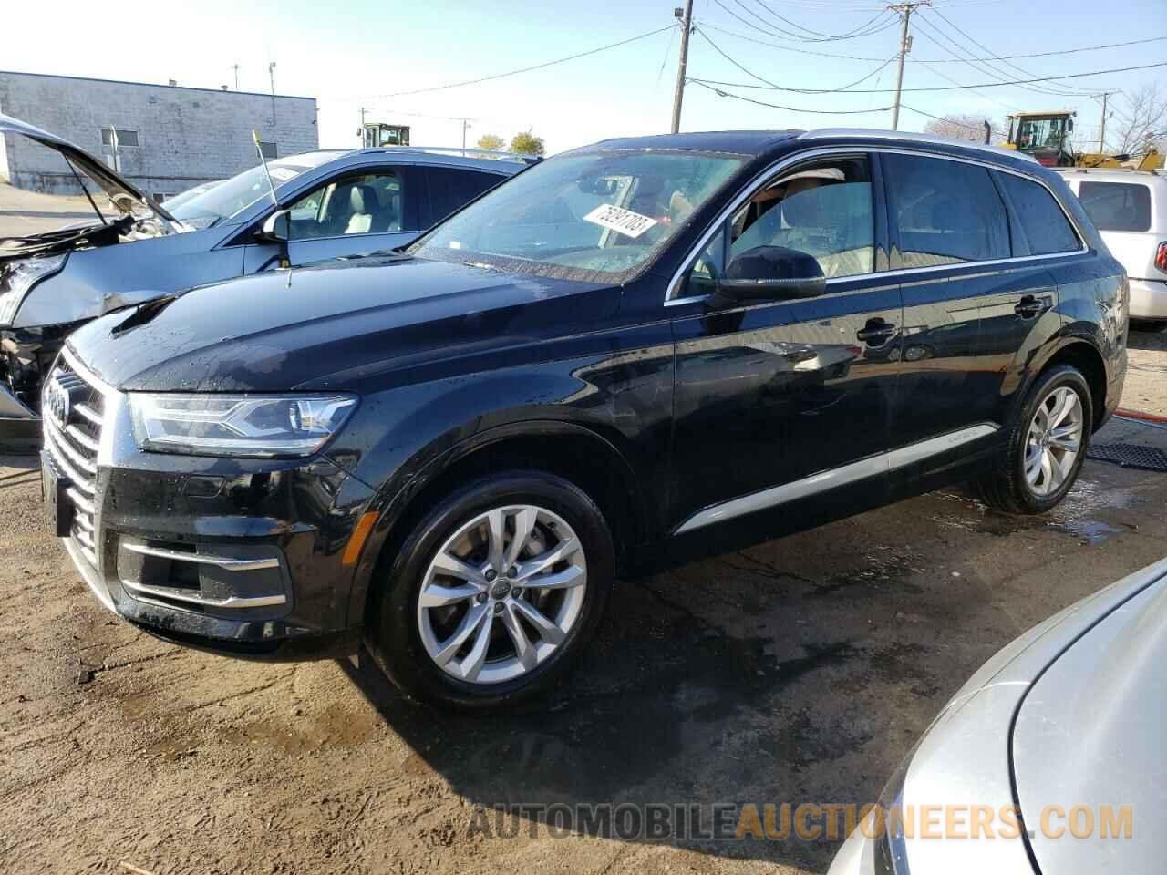 WA1AAAF75HD011618 AUDI Q7 2017