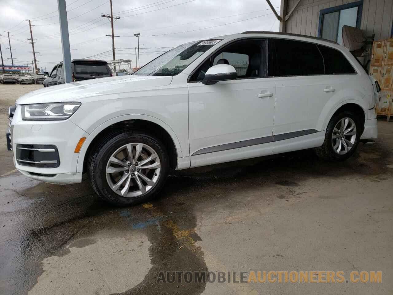 WA1AAAF75HD025776 AUDI Q7 2017