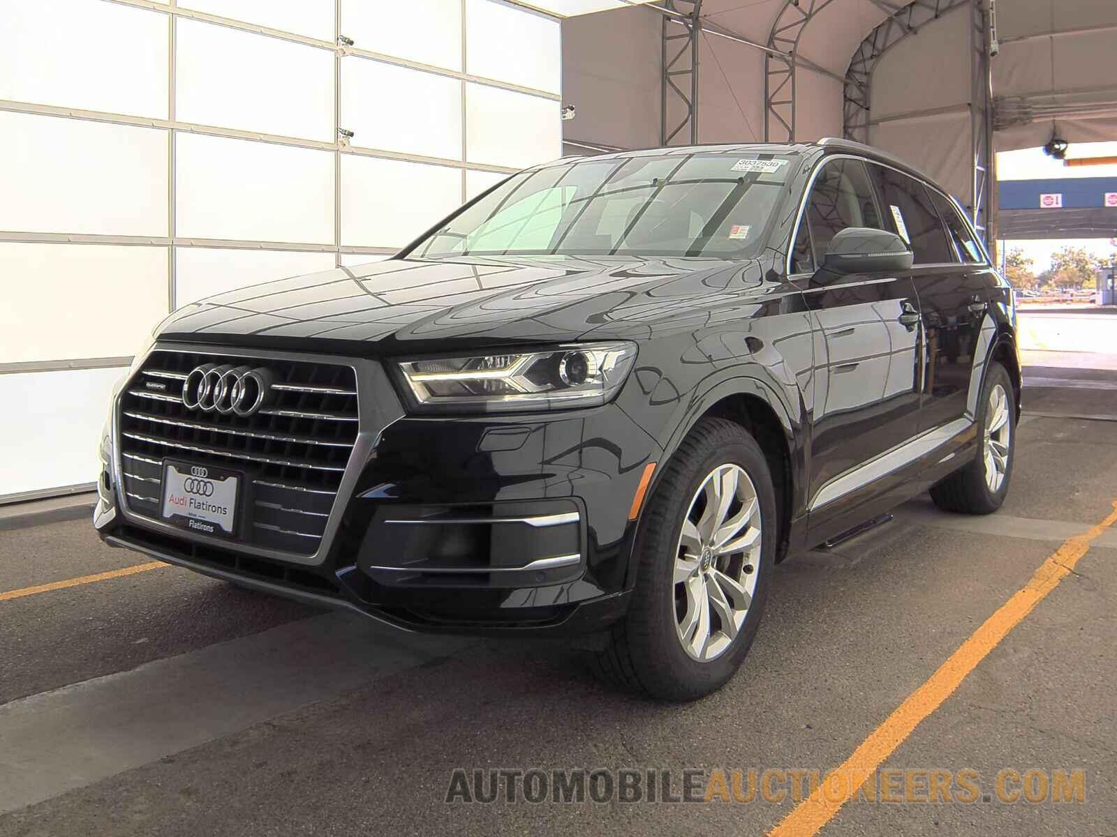 WA1AAAF76HD003981 Audi Q7 2017