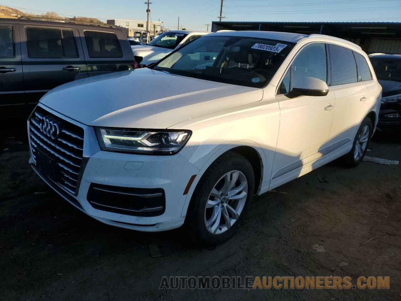 WA1AAAF76HD006444 AUDI Q7 2017