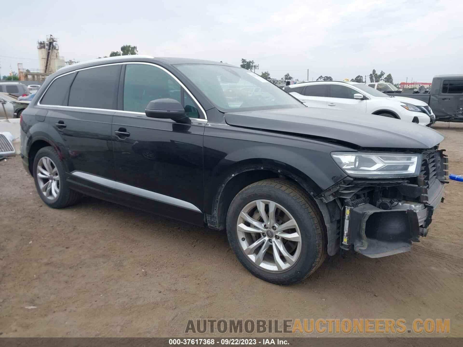 WA1AAAF76HD008212 AUDI Q7 2017