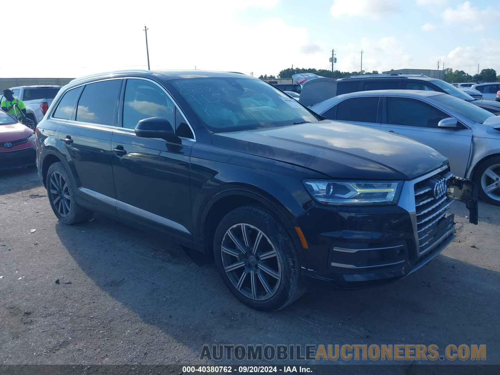 WA1AAAF77HD006131 AUDI Q7 2017