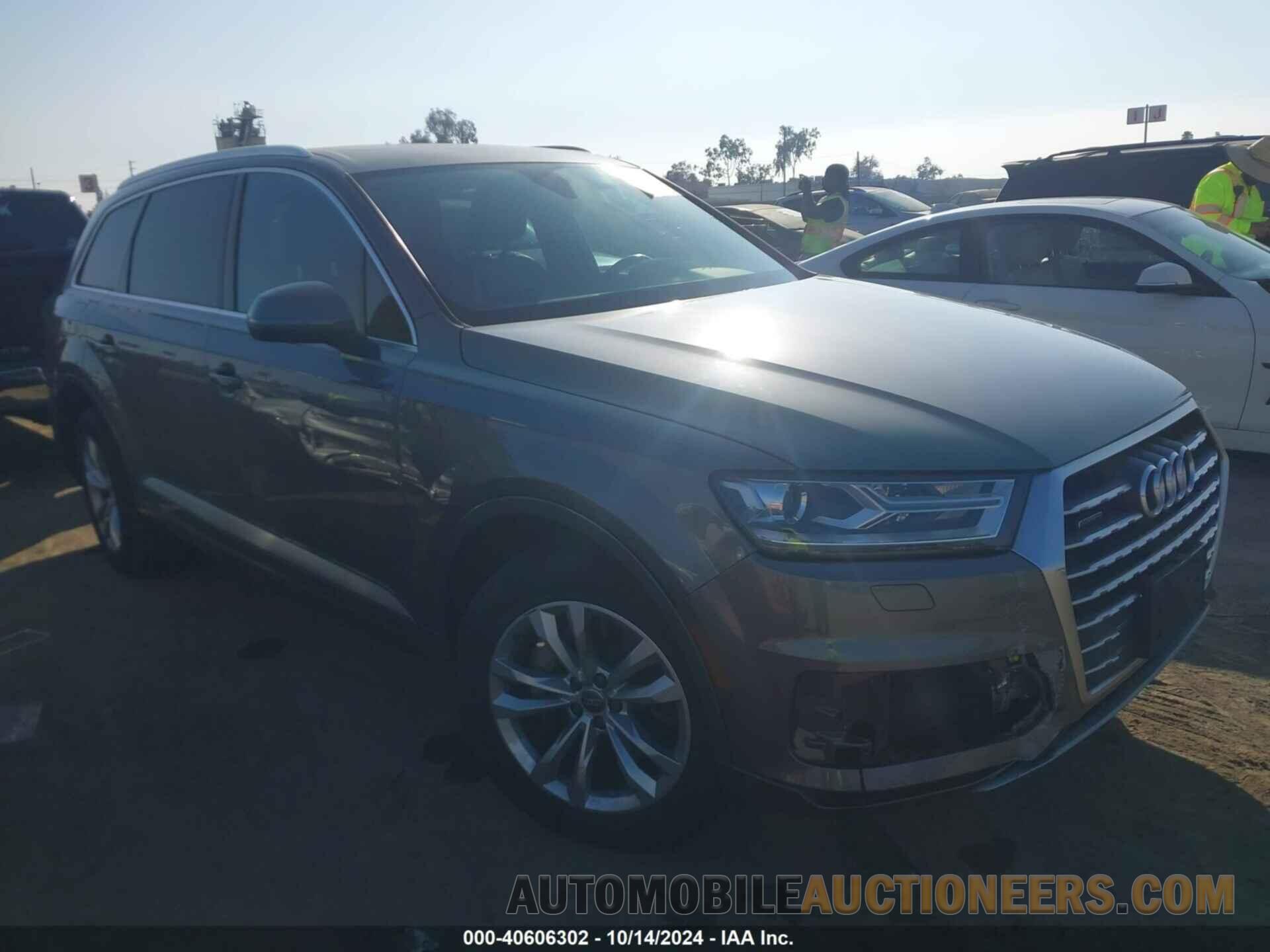 WA1AAAF78HD058965 AUDI Q7 2017