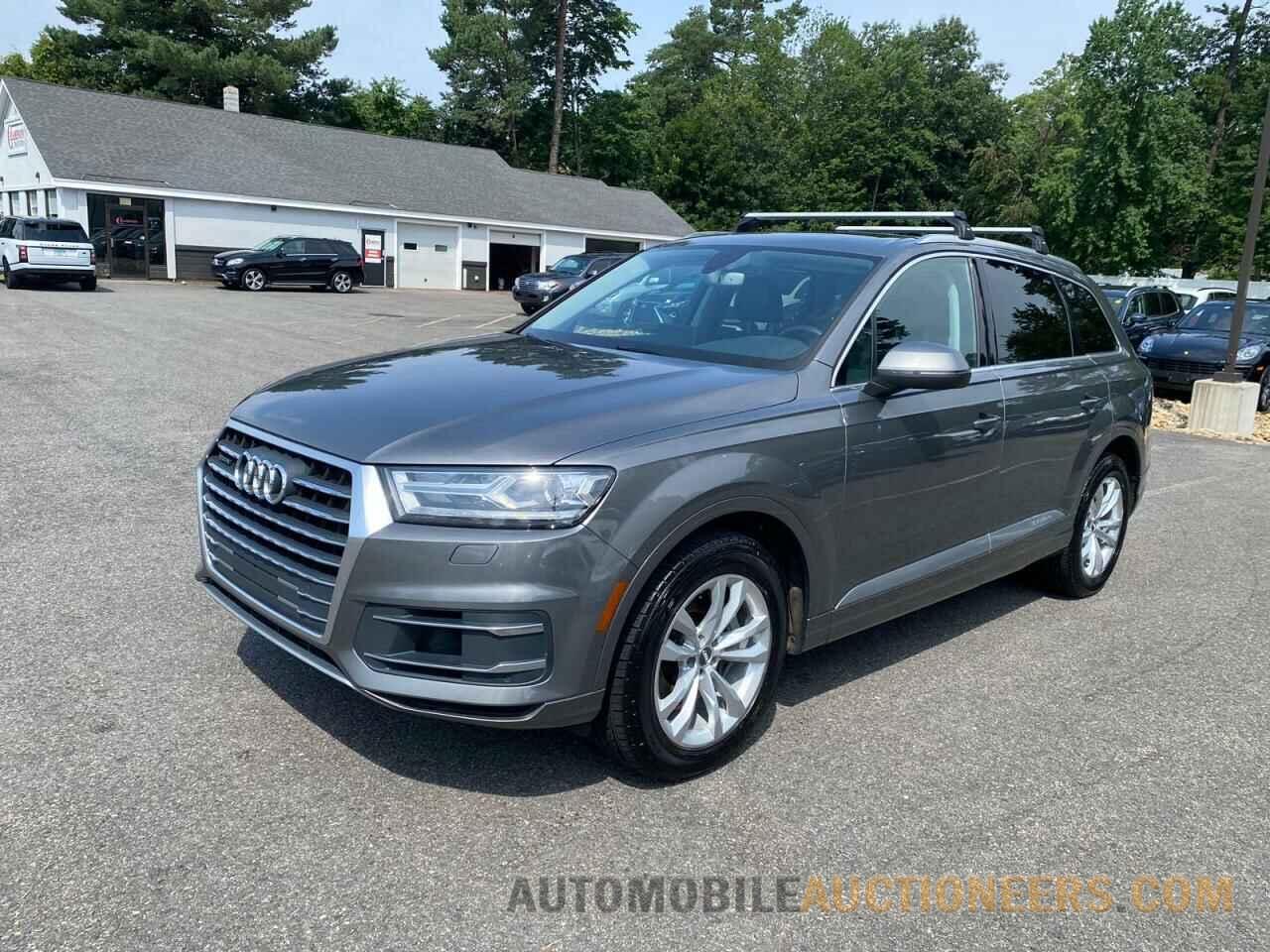 WA1AAAF79HD000251 AUDI Q7 2017