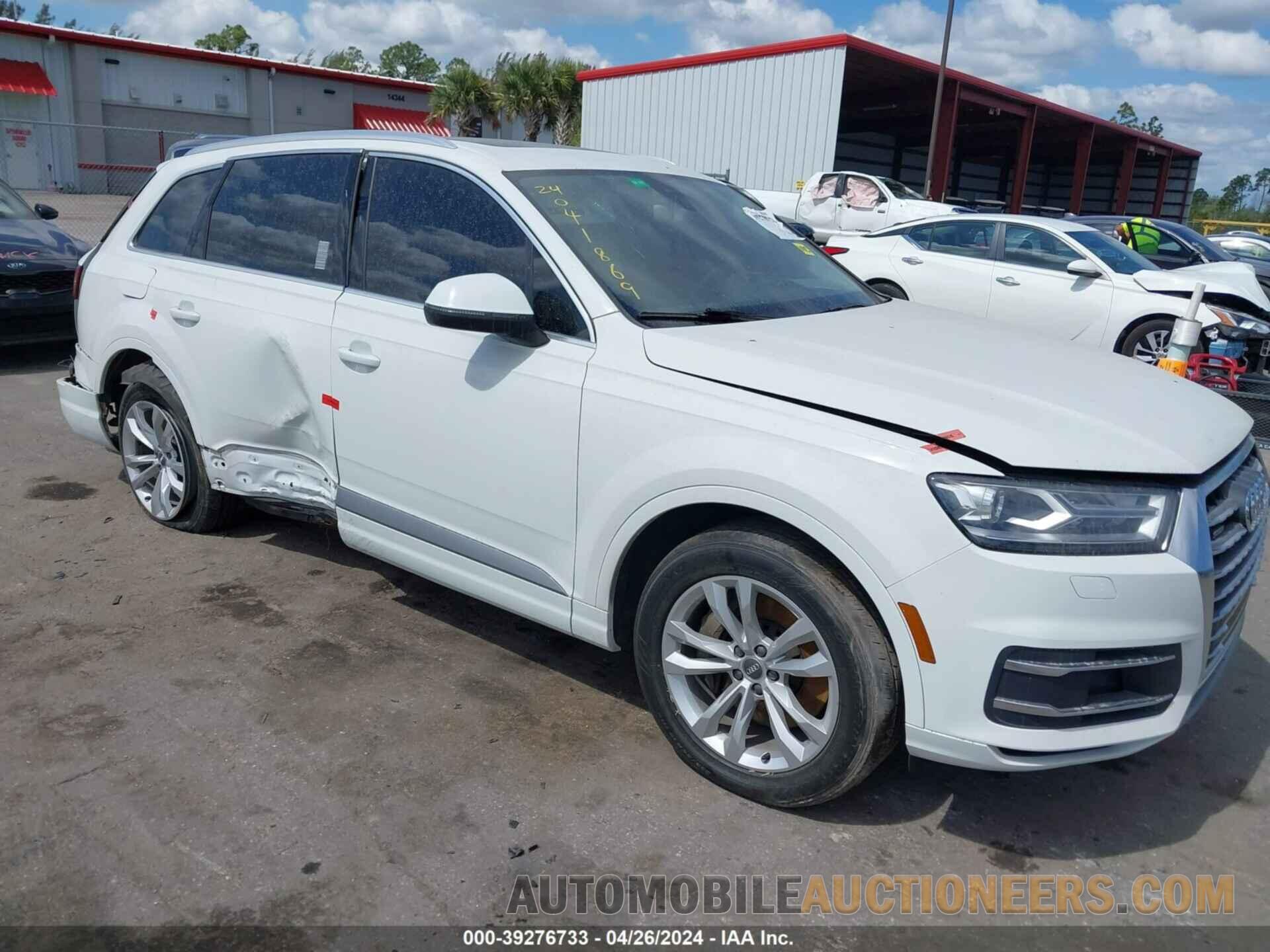 WA1AAAF79HD000332 AUDI Q7 2017