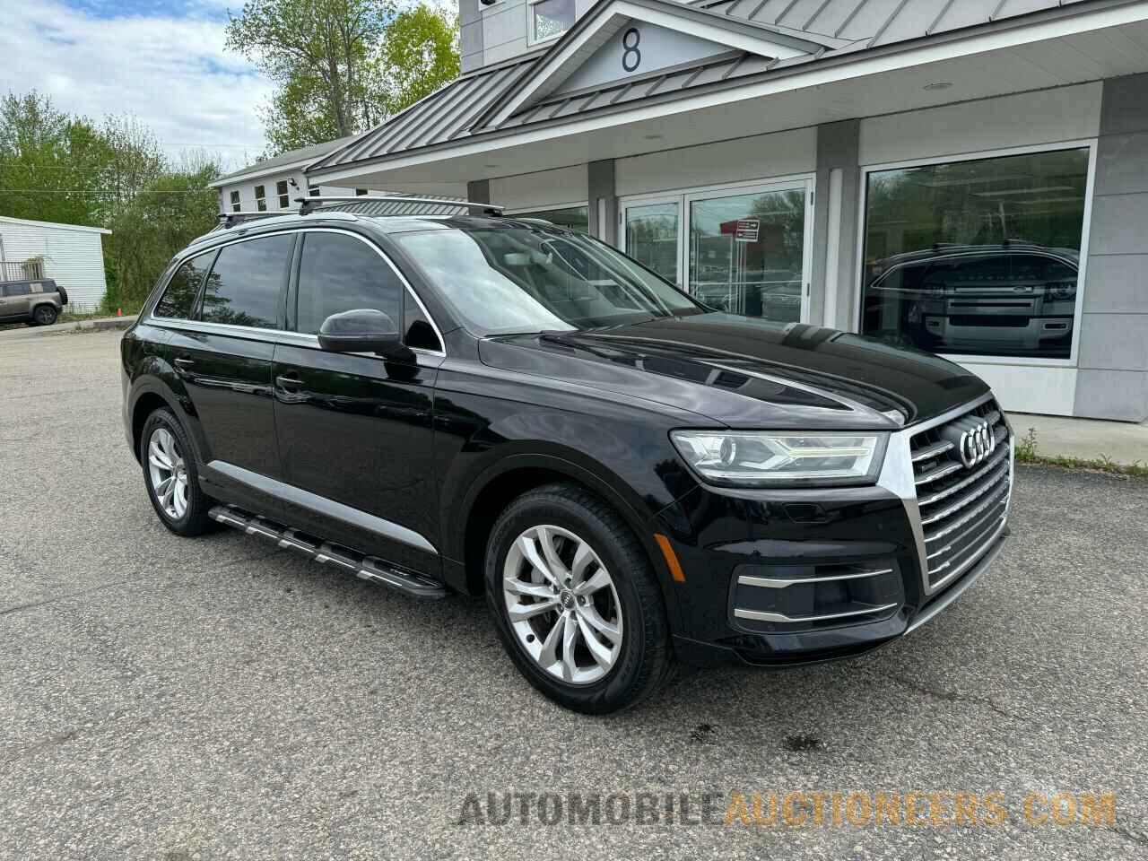 WA1AAAF79HD001125 AUDI Q7 2017