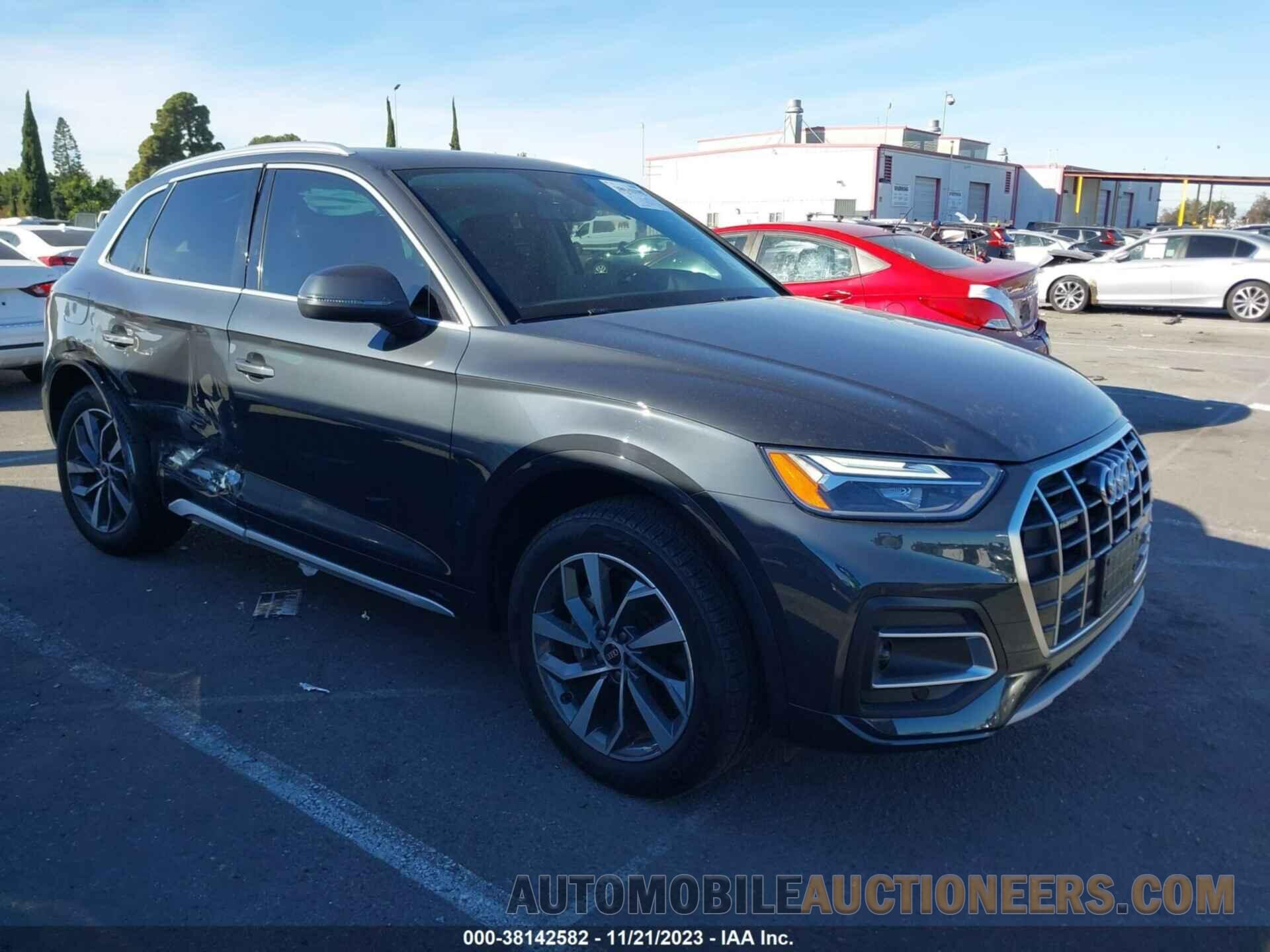 WA1AAAFY0M2065570 AUDI Q5 2021