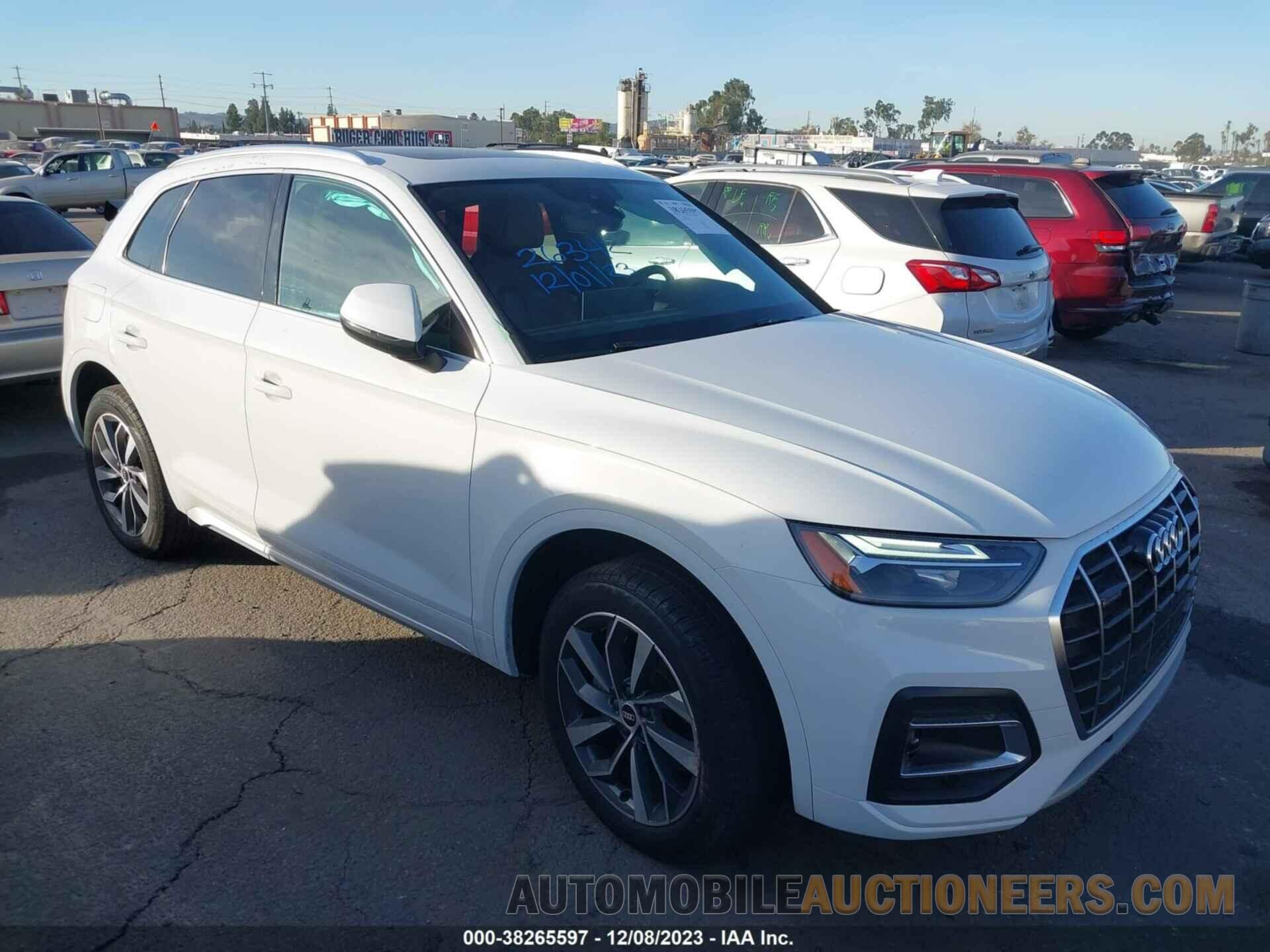 WA1AAAFY2M2030965 AUDI Q5 2021