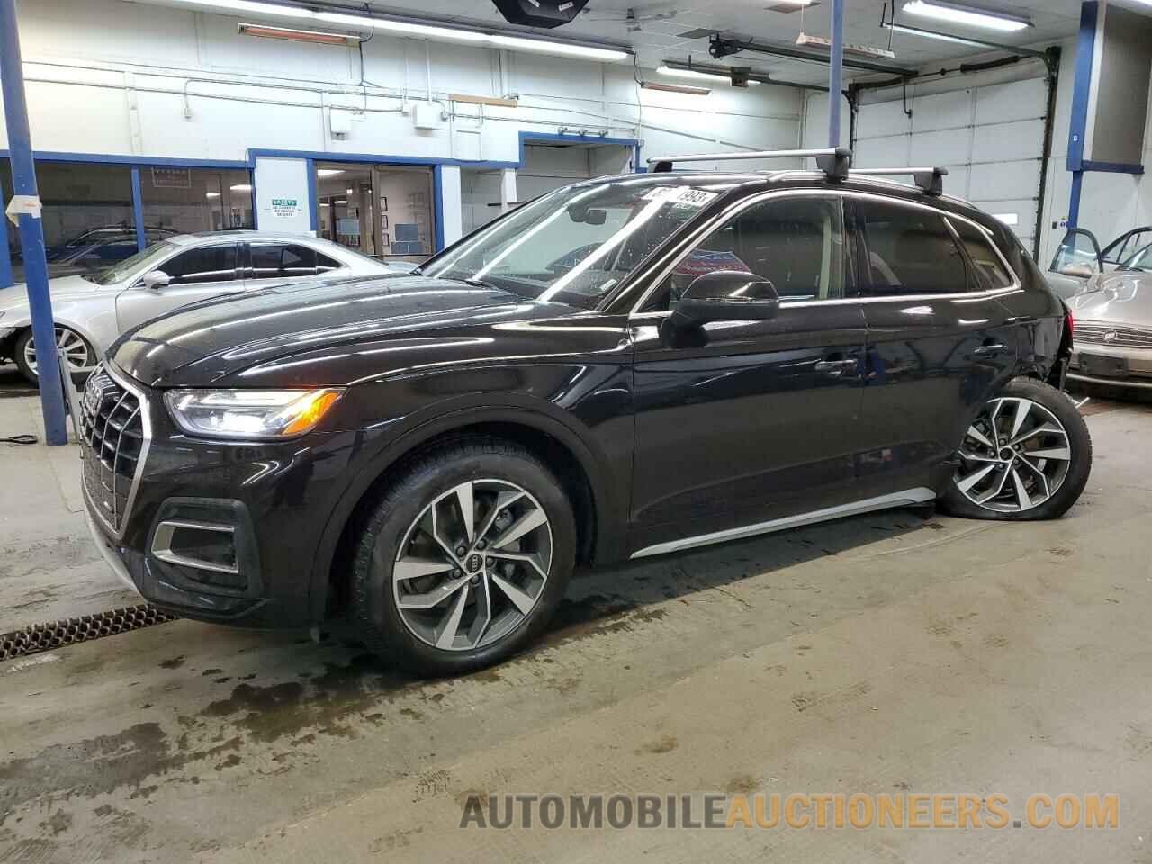 WA1AAAFY3M2012250 AUDI Q5 2021