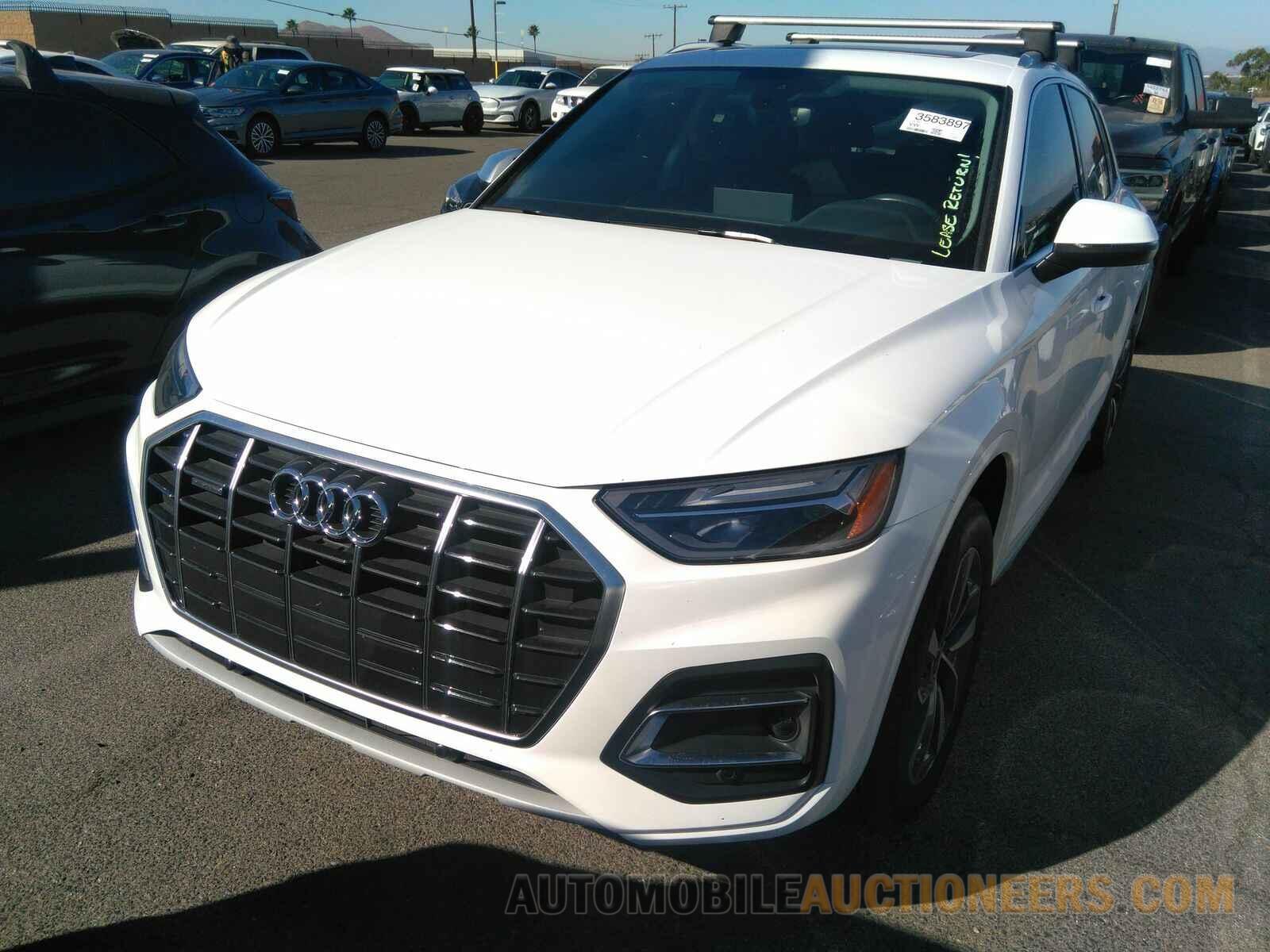 WA1AAAFY7M2012722 Audi Q5 2021