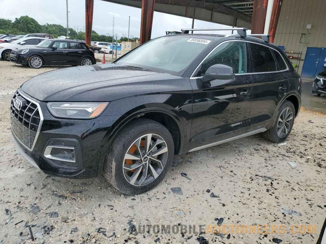 WA1AAAFY8M2075330 AUDI Q5 2021