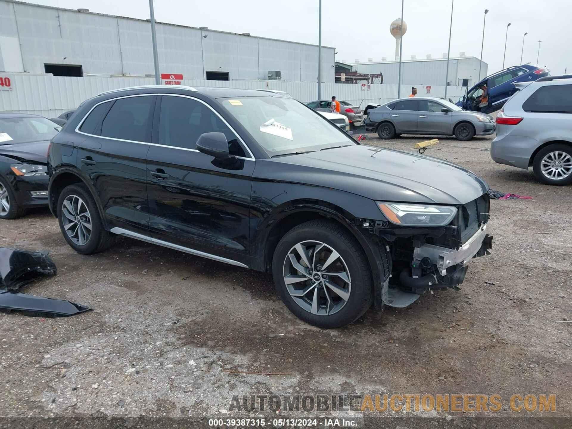 WA1AAAFY8M2076476 AUDI Q5 2021