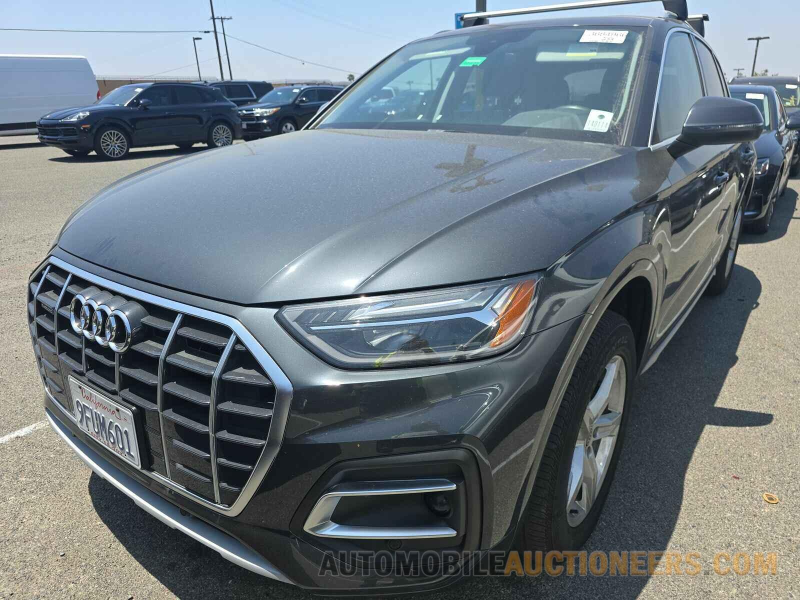 WA1AAAFY9M2083274 Audi Q5 2021