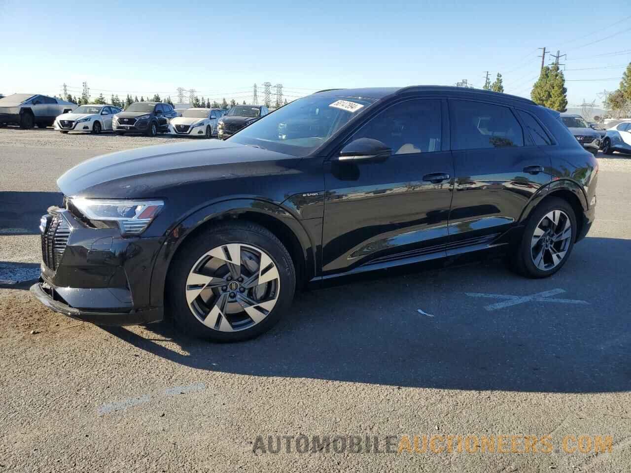 WA1AAAGE0NB028153 AUDI E-TRON 2022