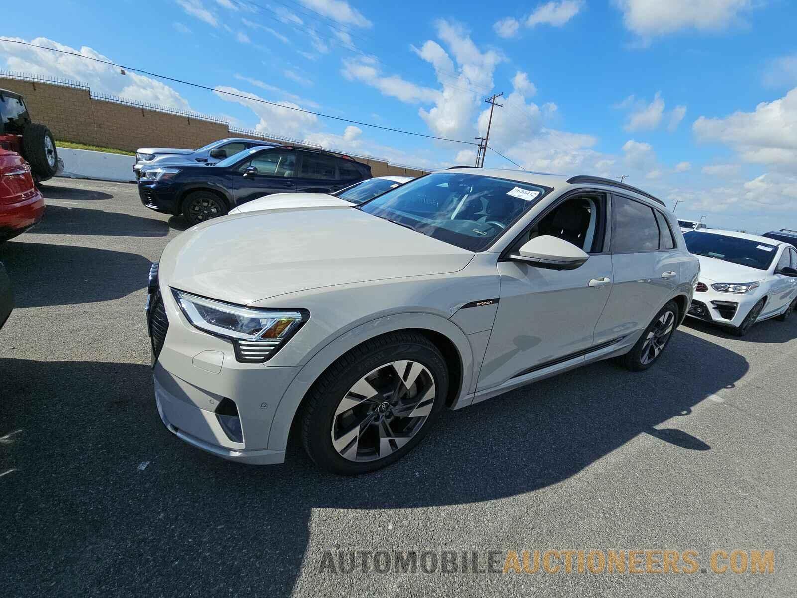 WA1AAAGEXMB019040 Audi e-tron 2021