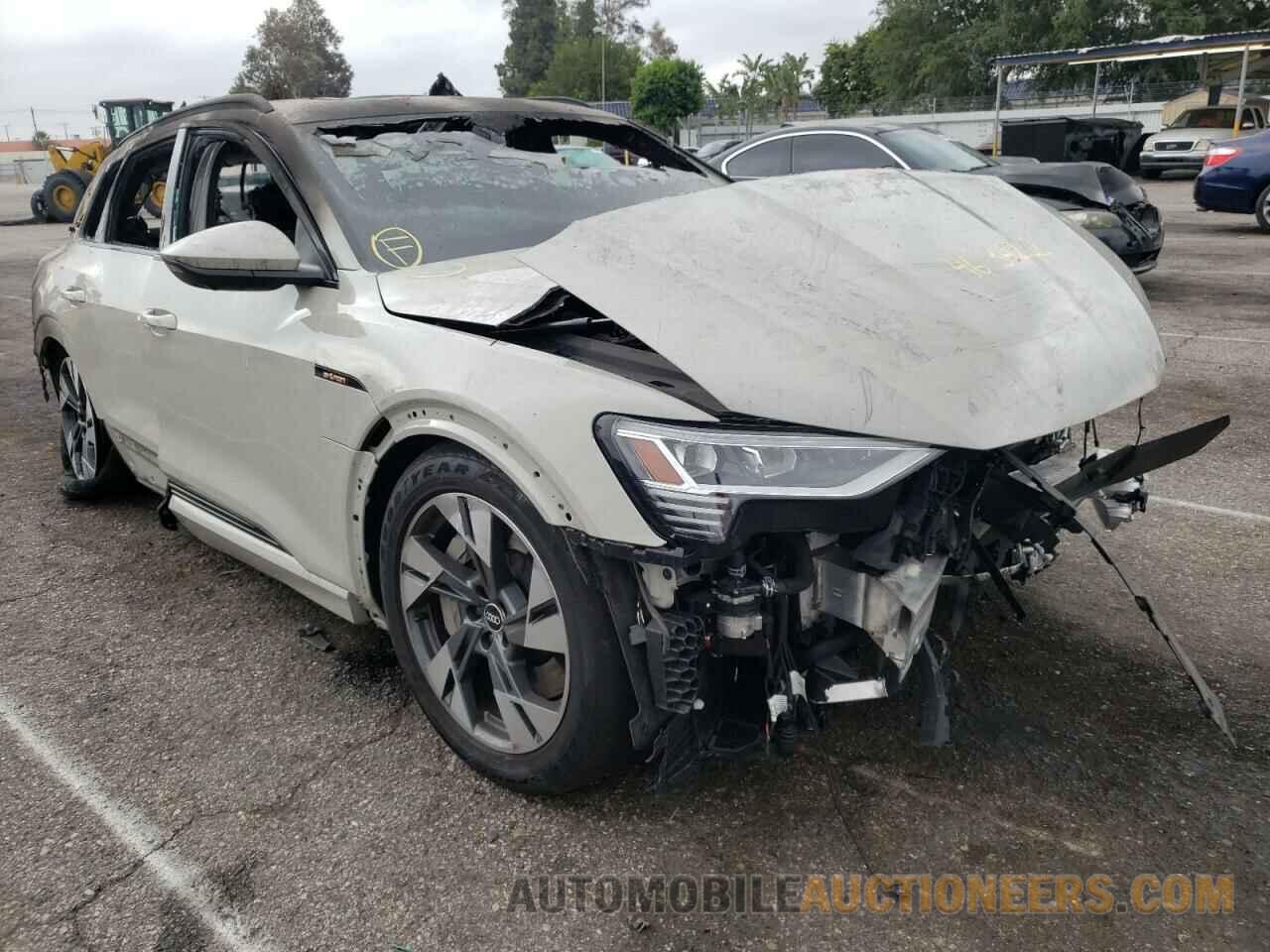 WA1AAAGEXMB021810 AUDI E-TRON 2021