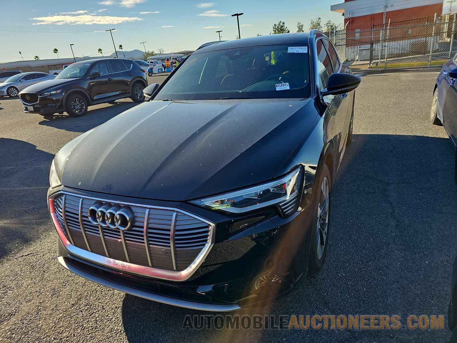 WA1AAAGEXNB004667 Audi e-tron 2022