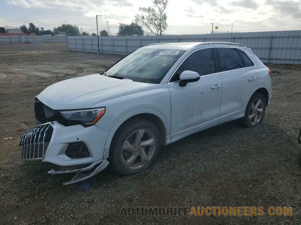 WA1AECF30K1085132 AUDI Q3 2019