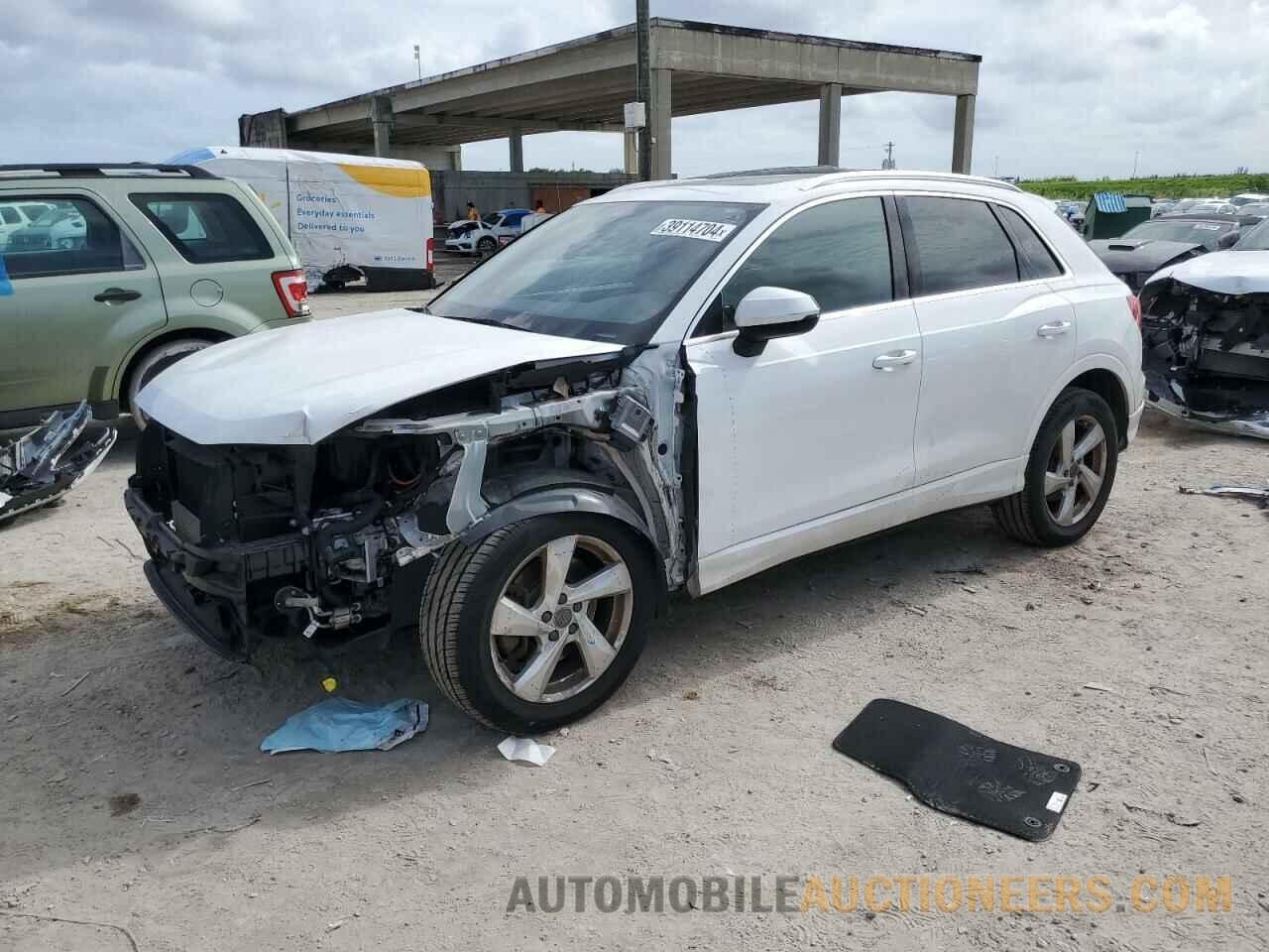 WA1AECF38L1079211 AUDI Q3 2020