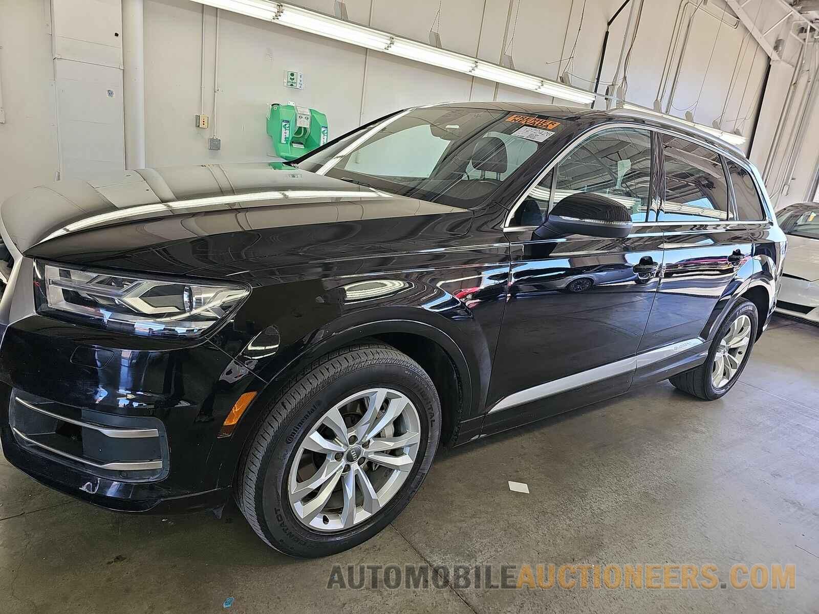 WA1AHAF70HD040178 Audi Q7 2017