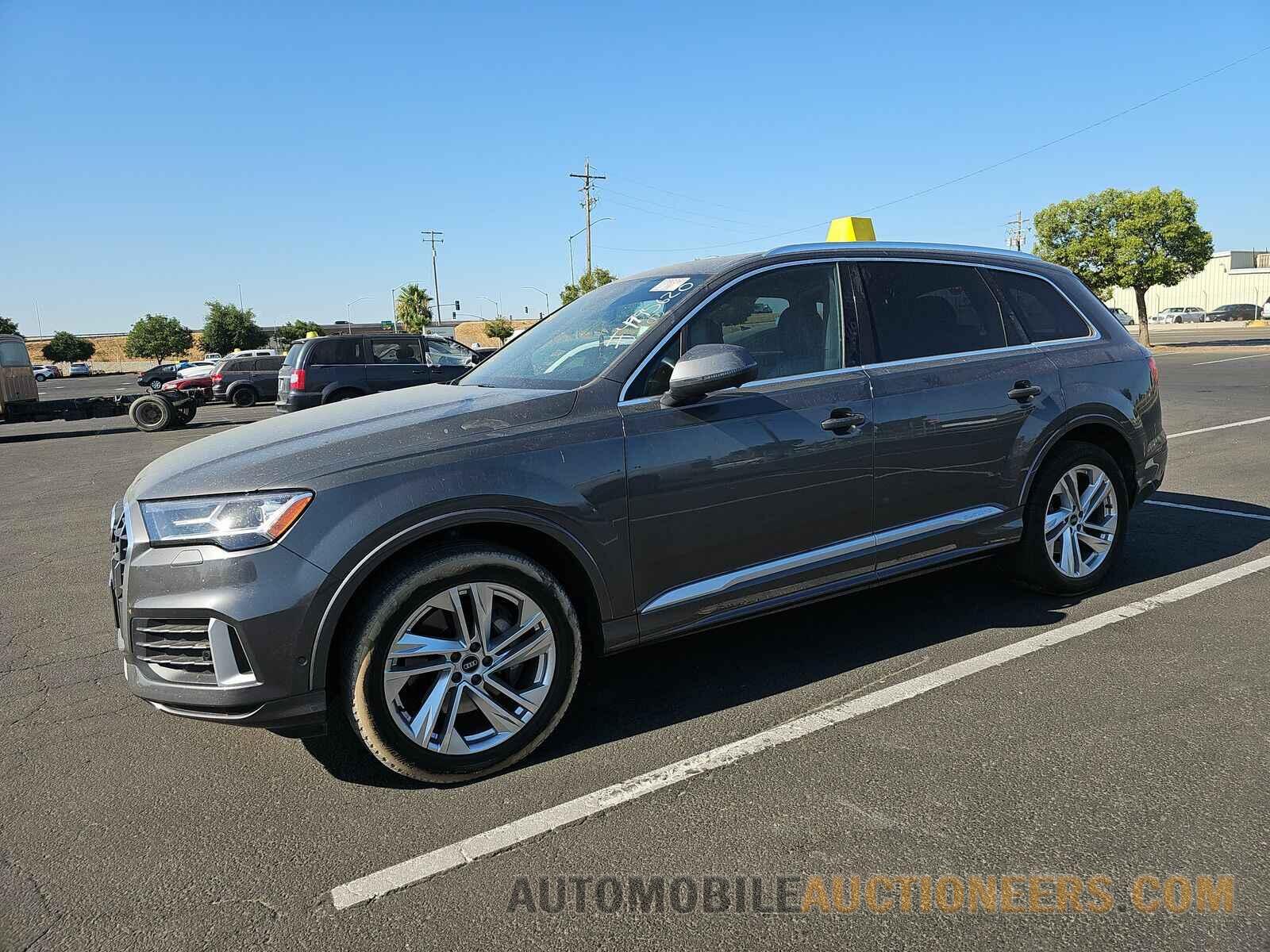 WA1AJAF76MD040555 Audi Q7 2021