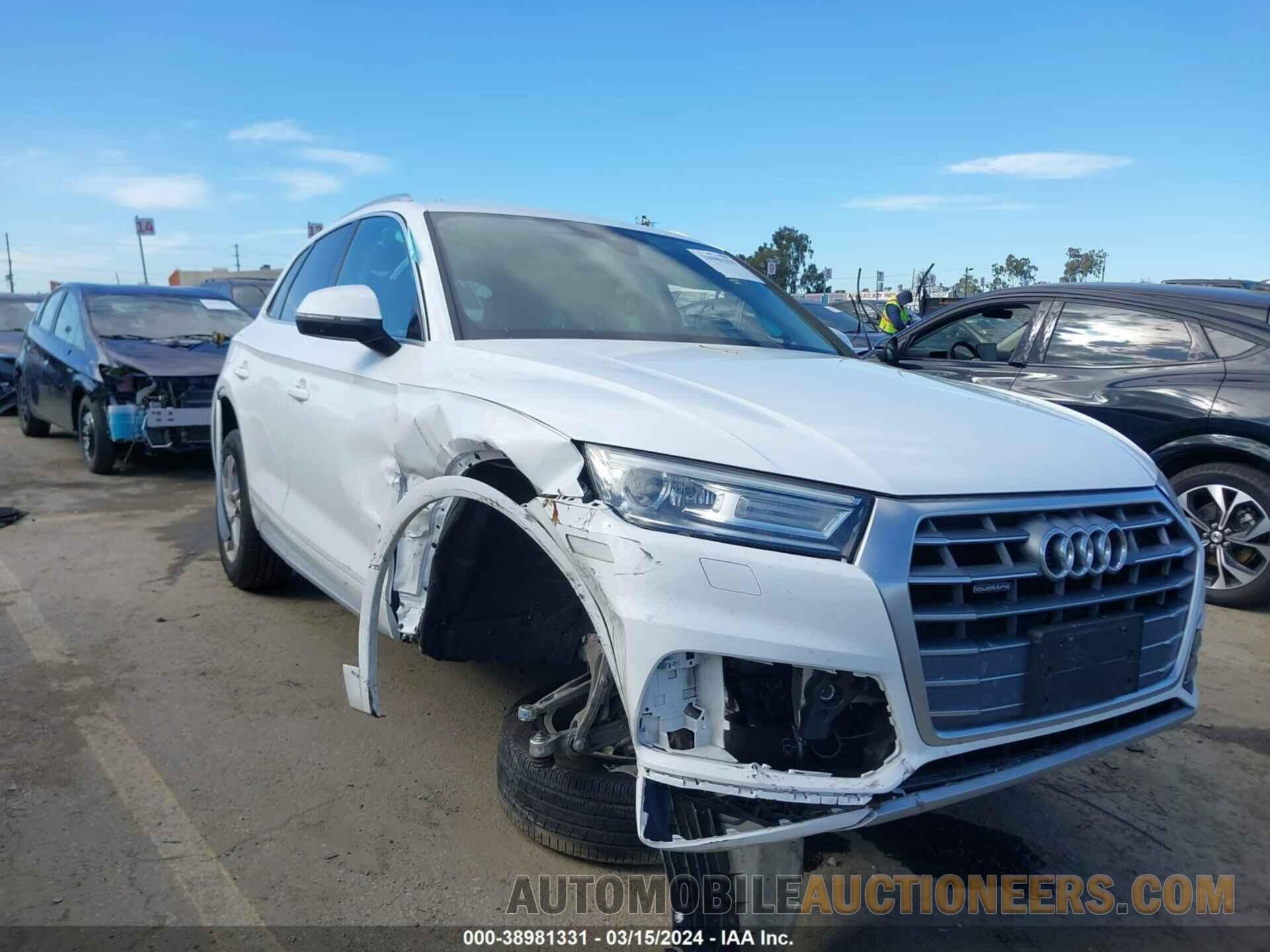 WA1ANAFY4K2056646 AUDI Q5 2019