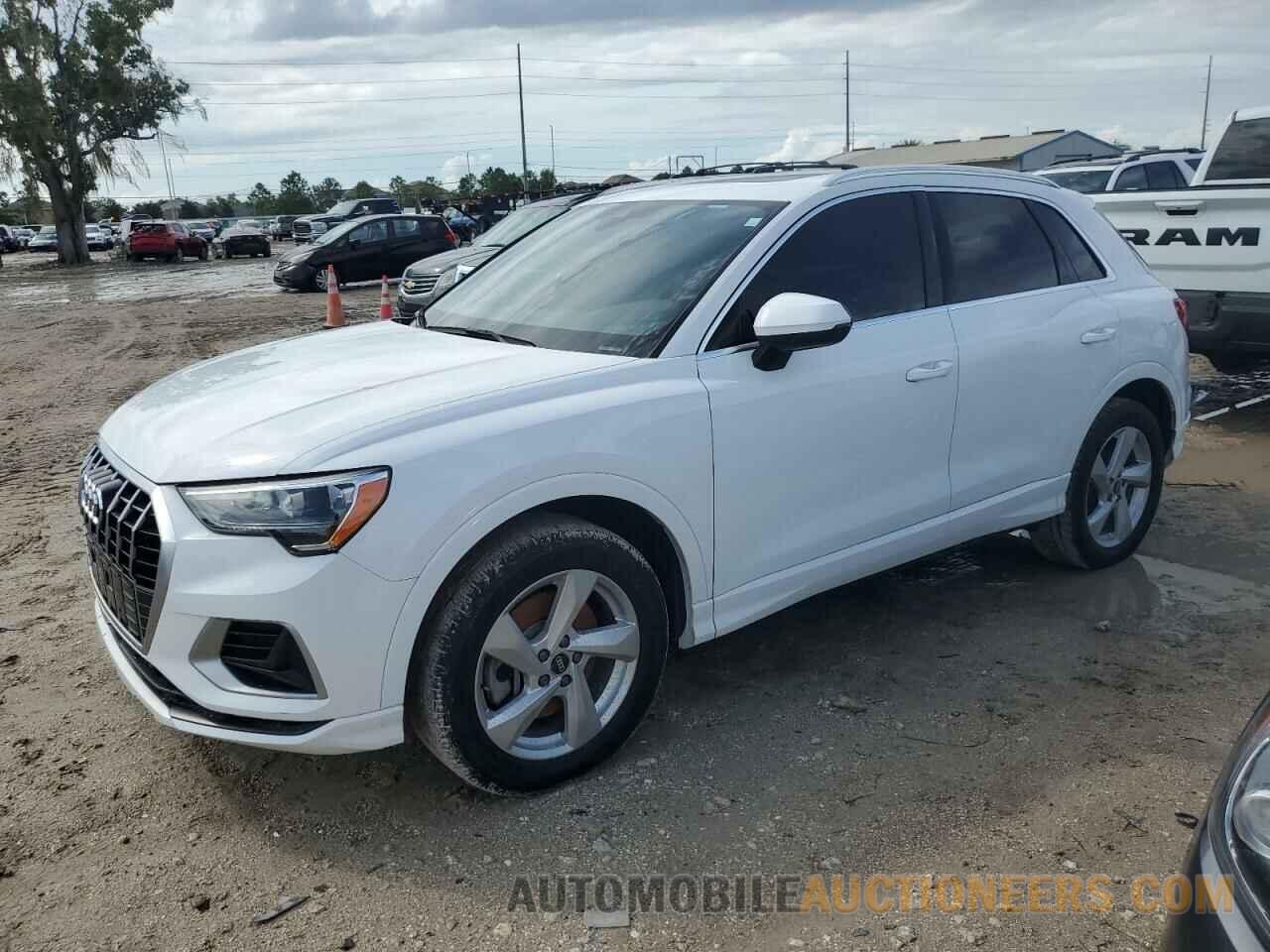 WA1AUCF3XM1063001 AUDI Q3 2021