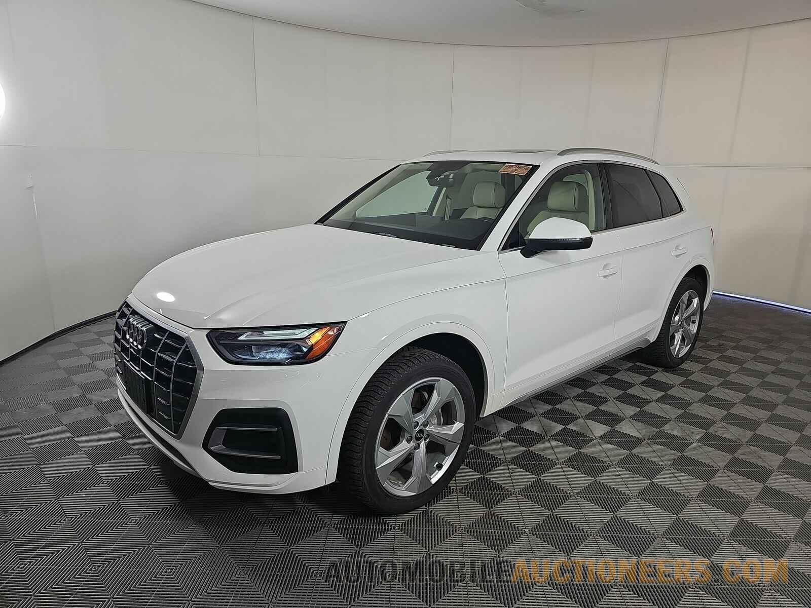 WA1BAAFY0M2050605 Audi Q5 2021