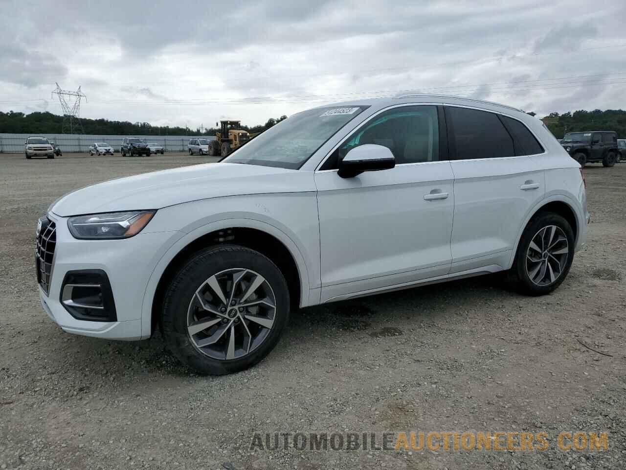 WA1BAAFY1M2043260 AUDI Q5 2021