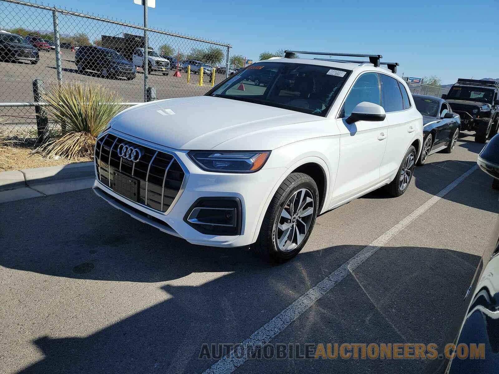 WA1BAAFY7M2018377 Audi Q5 2021