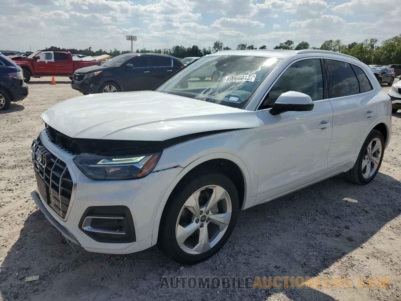 WA1BAAFY7M2076005 AUDI Q5 2021