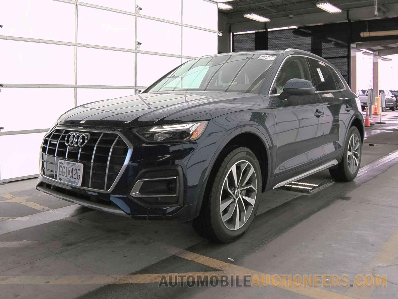 WA1BAAFYXM2056573 Audi Q5 2021