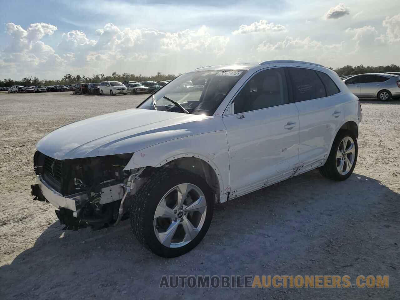 WA1BAAFYXM2061210 AUDI Q5 2021