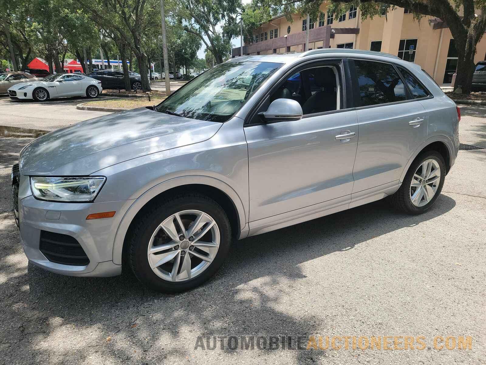 WA1BCCFS0HR014847 Audi Q3 2017