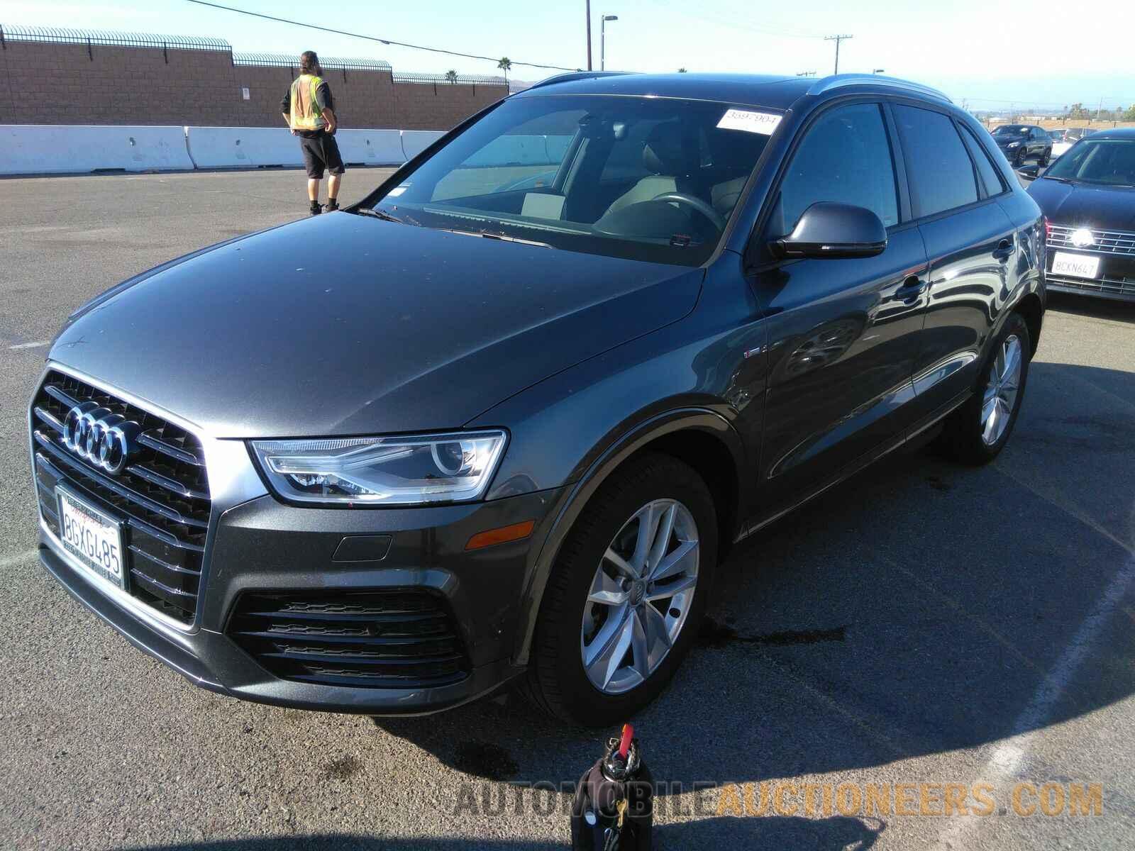 WA1BCCFS1JR021425 Audi Q3 2018