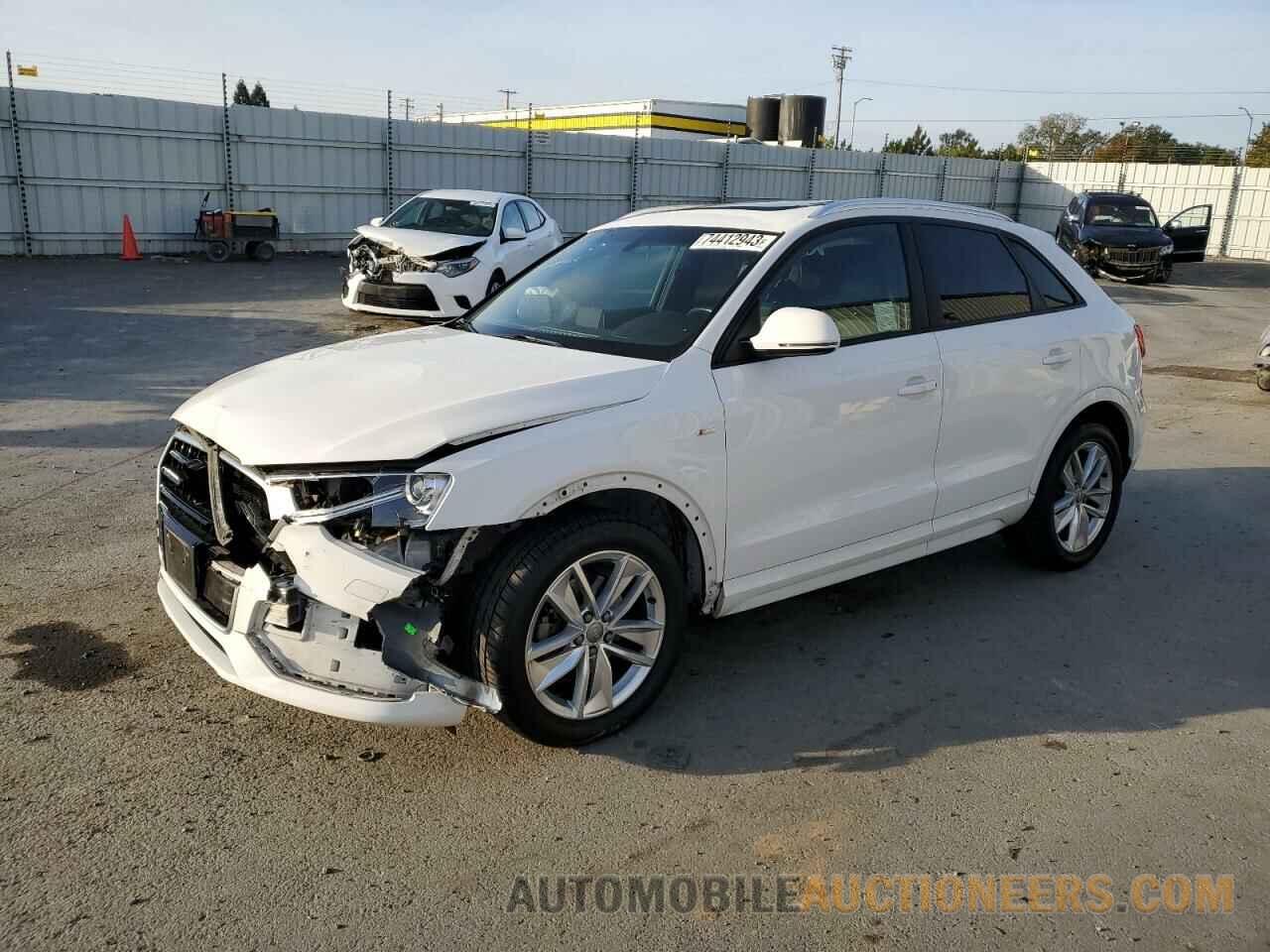 WA1BCCFS2JR001085 AUDI Q3 2018