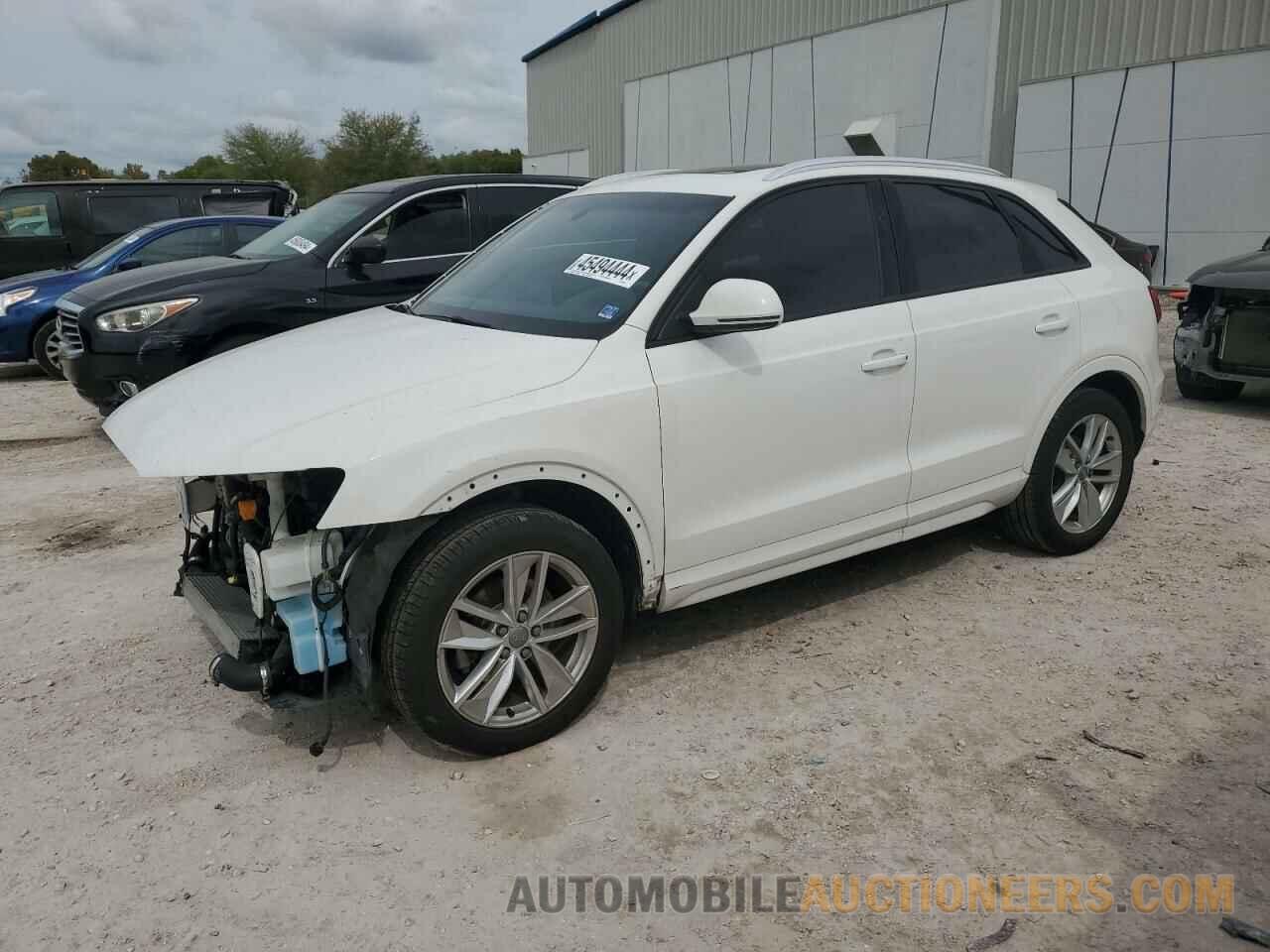 WA1BCCFS3HR010128 AUDI Q3 2017