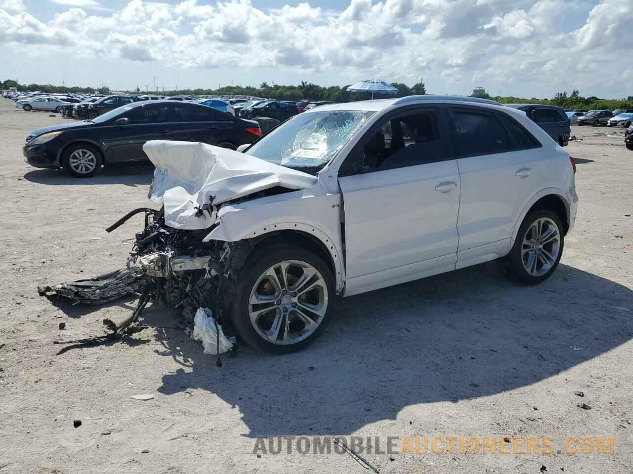 WA1BCCFS4JR034749 AUDI Q3 2018