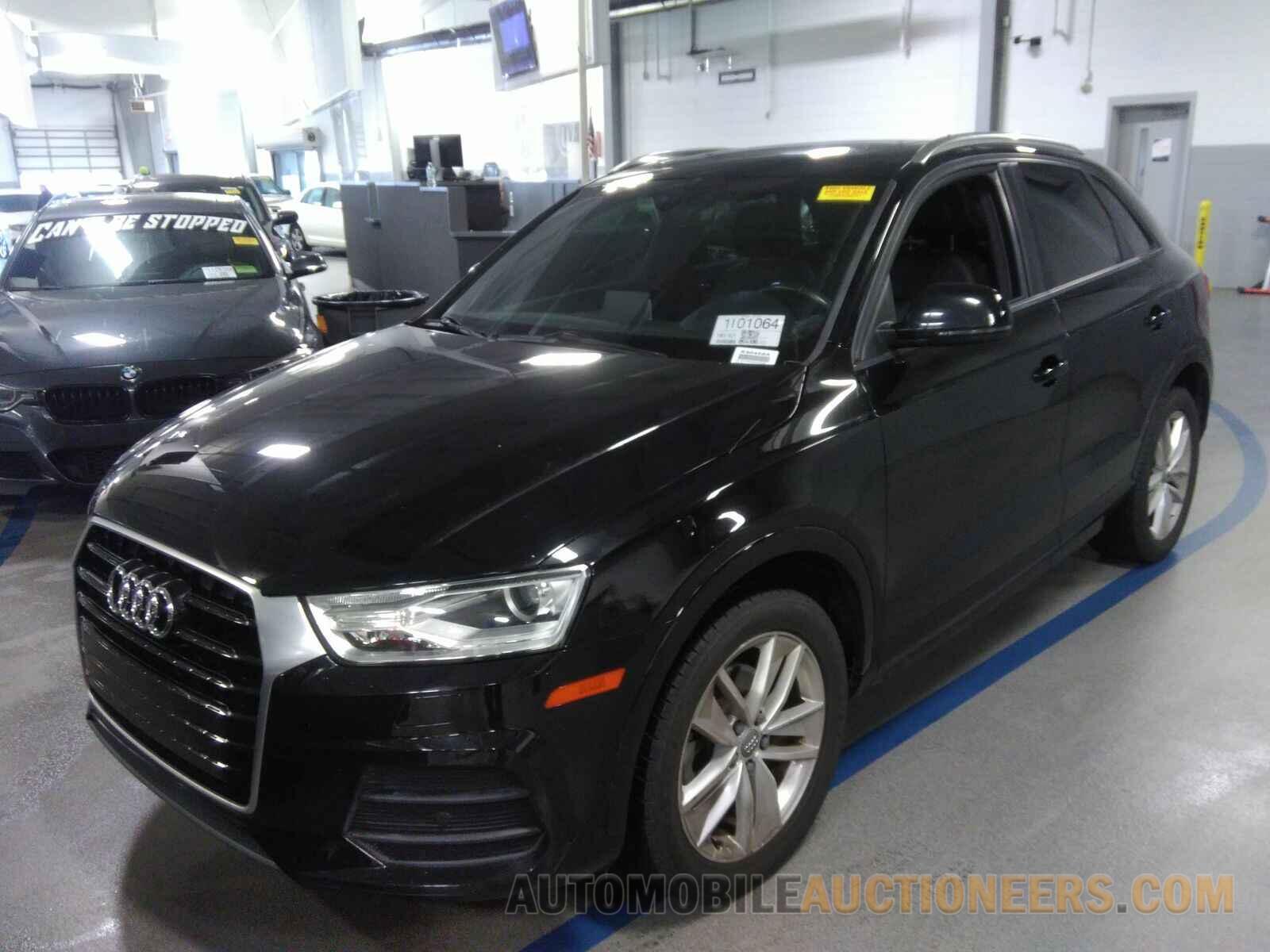 WA1BCCFS5HR000846 Audi Q3 2017