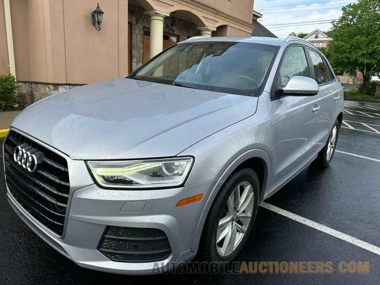 WA1BCCFS6HR015260 AUDI Q3 2017