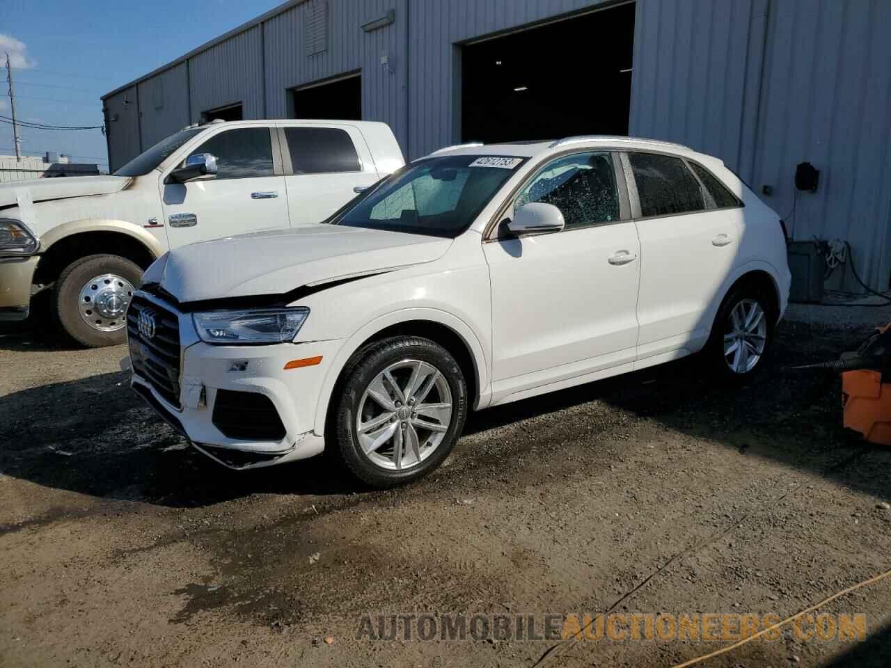 WA1BCCFS8HR006852 AUDI Q3 2017