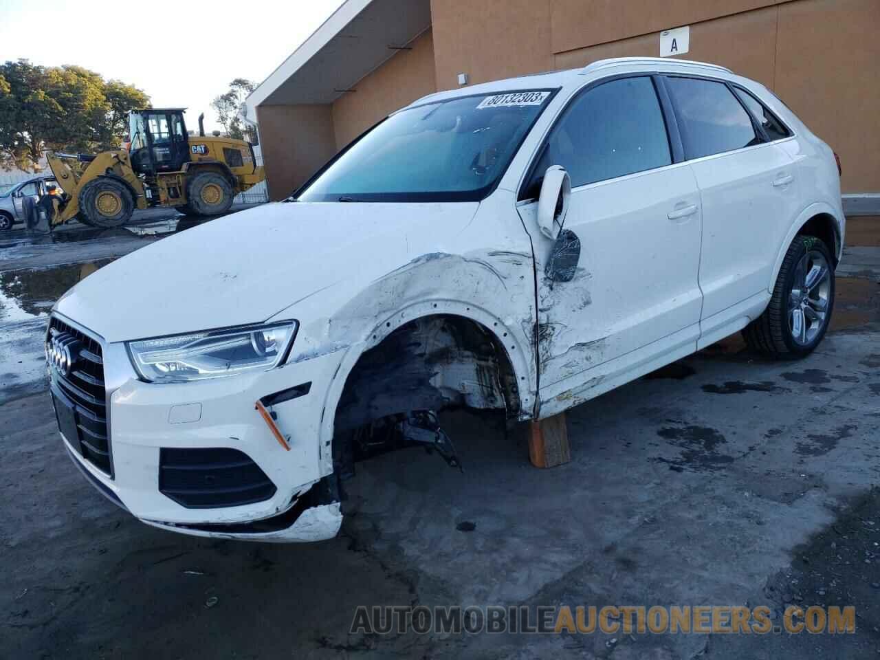 WA1BFCFS1GR017584 AUDI Q3 2016