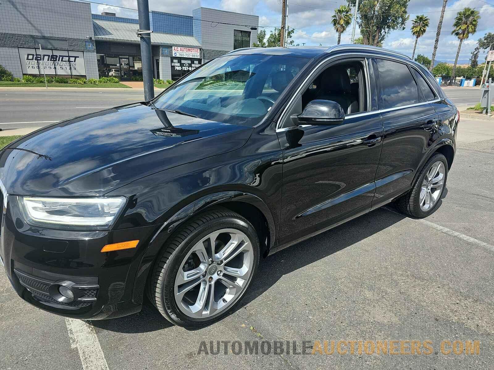 WA1BFCFS3FR002082 Audi Q3 2015