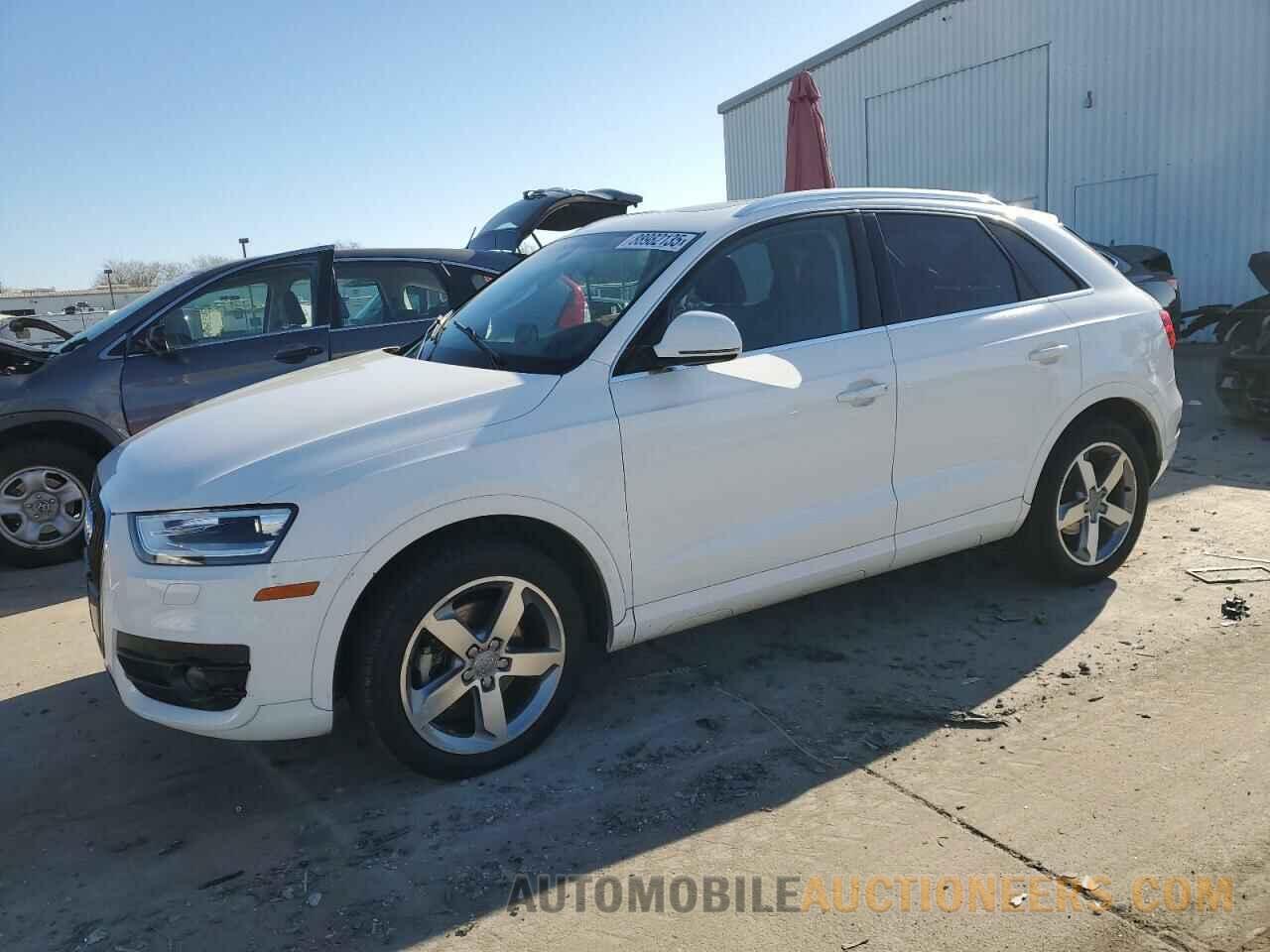 WA1BFCFSXFR009708 AUDI Q3 2015