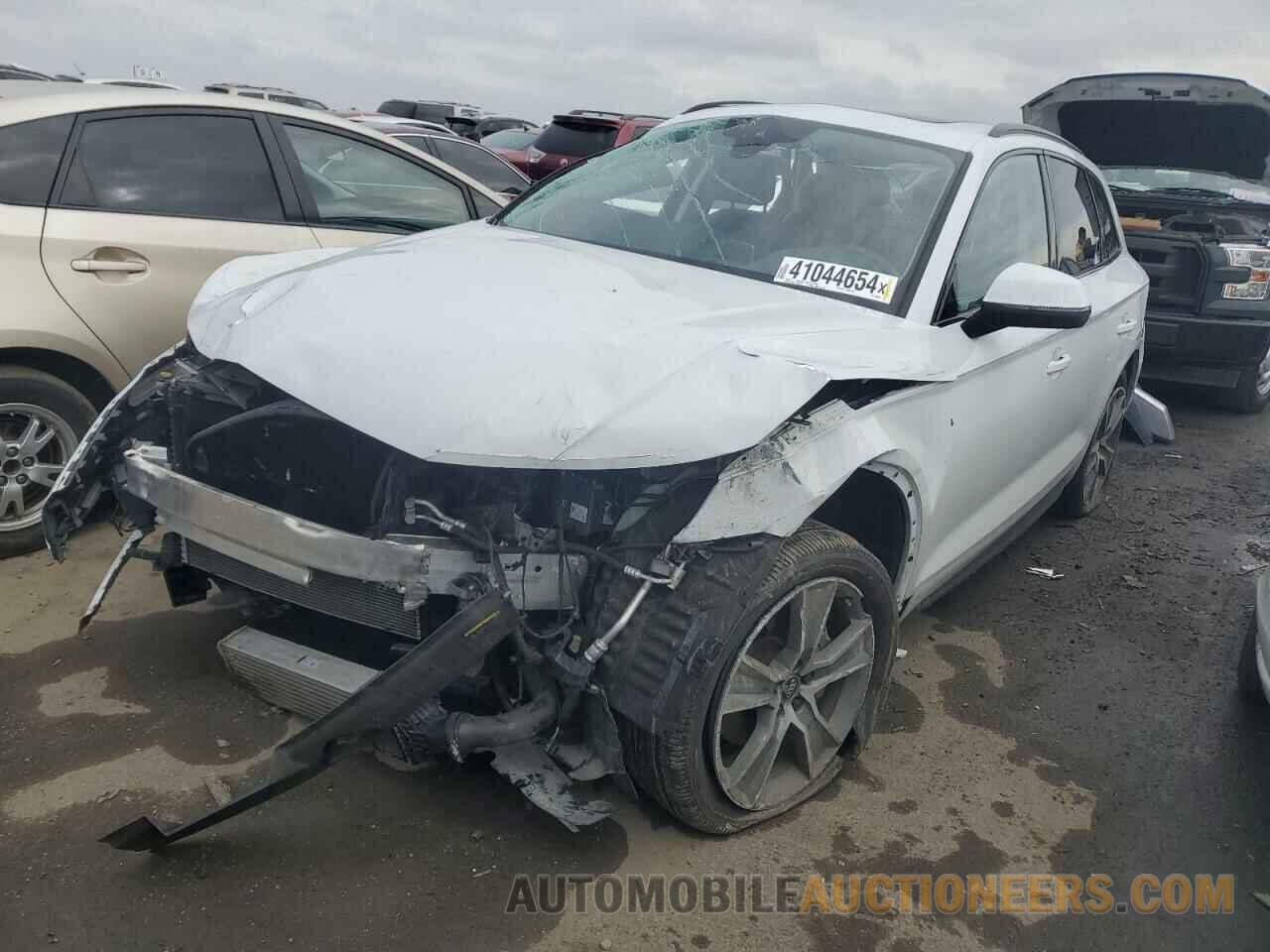 WA1BNAFY0K2036995 AUDI Q5 2019