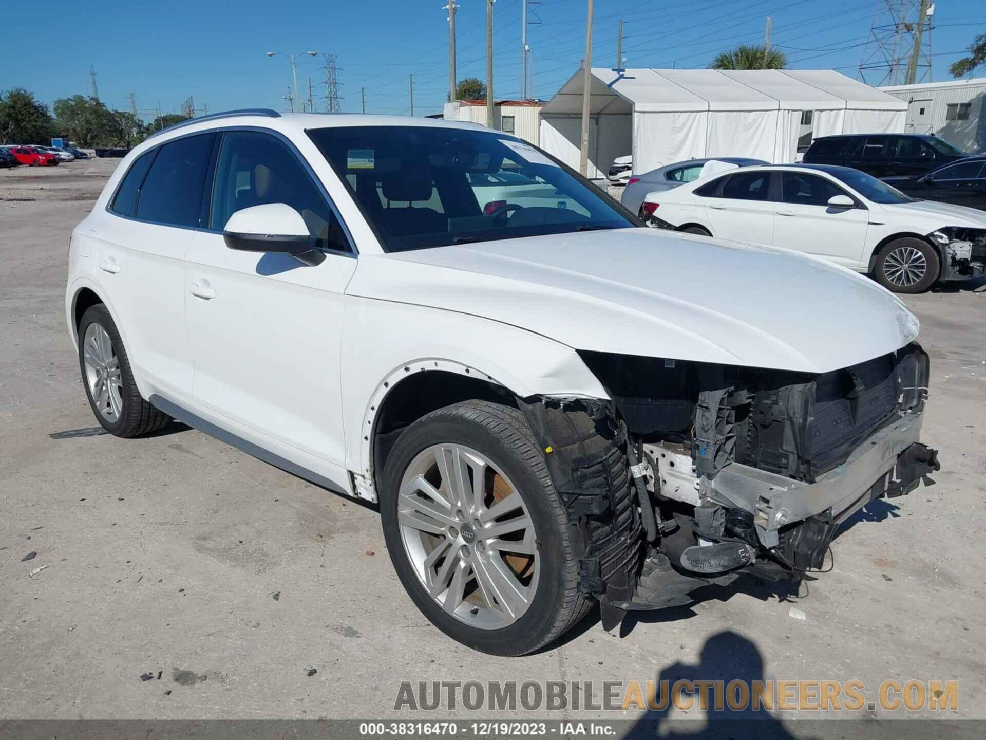 WA1BNAFY0K2075084 AUDI Q5 2019